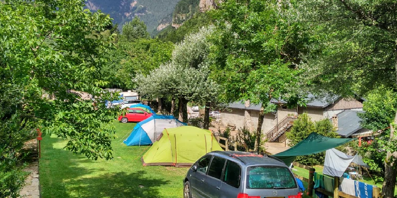 Best Portable Power Station for Camping: 1/2/3 Day Camping